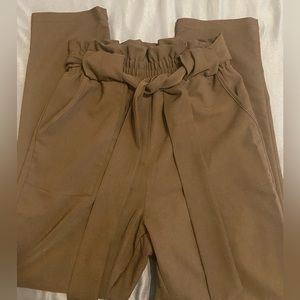 Black dress pants in size xs.